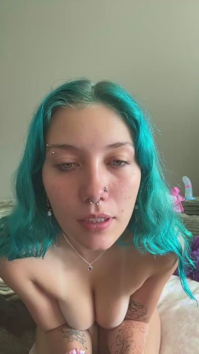 trickzforstickz live cam on Cam4