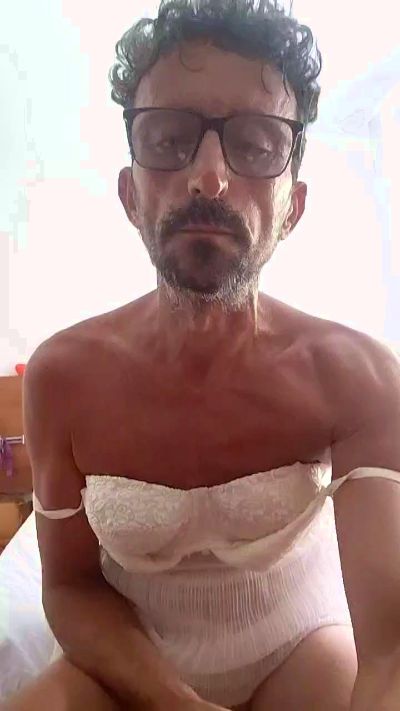 trigue2323 live cam on Cam4