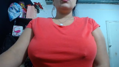 trisha_2024 live cam on Cam4