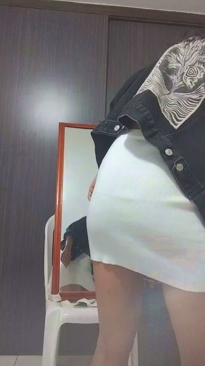 trisha_miller live cam on Cam4