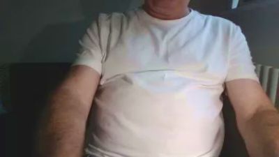trucker624 live cam on Cam4