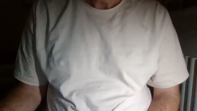 trucker624 live cam on Cam4