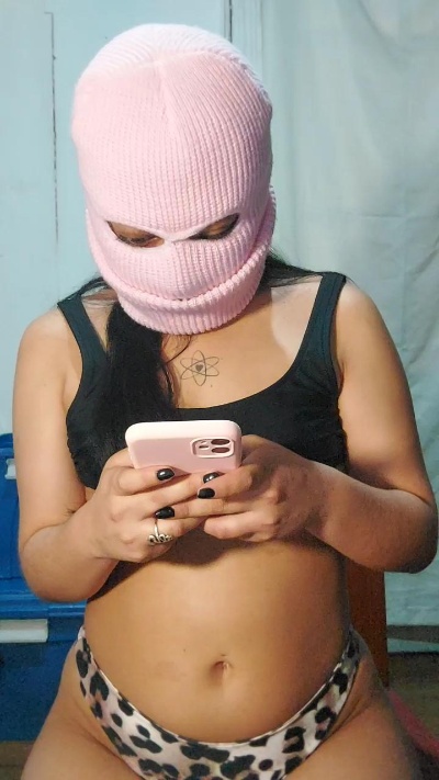 trufitaaa333 live cam on Cam4