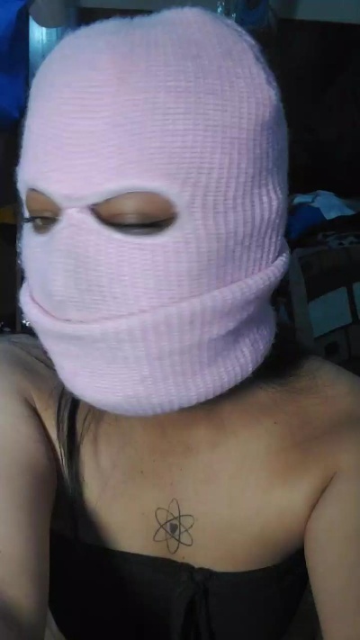 trufitaaa333 live cam on Cam4