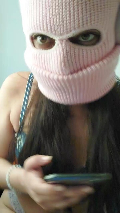 trufitaaa333 live cam on Cam4