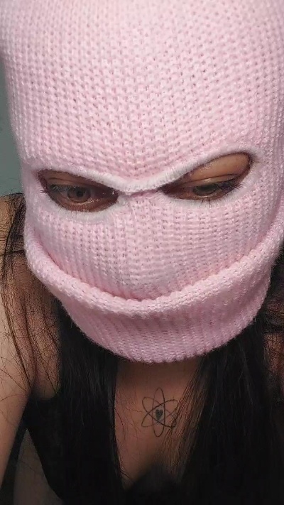 trufitaaa333 live cam on Cam4