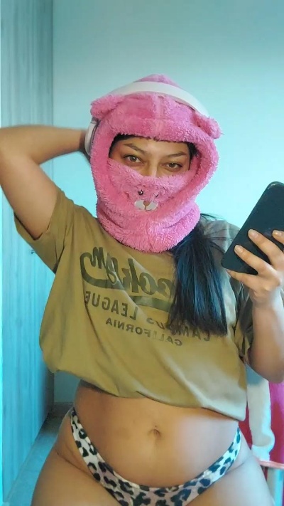 trufitaaa333 live cam on Cam4