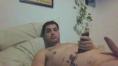 tu_guachito live cam on Cam4