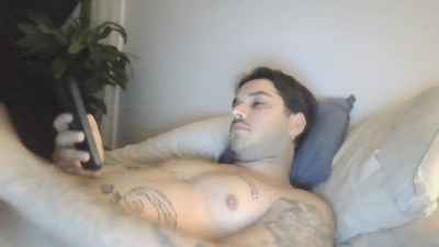 tu_guachito live cam on Cam4