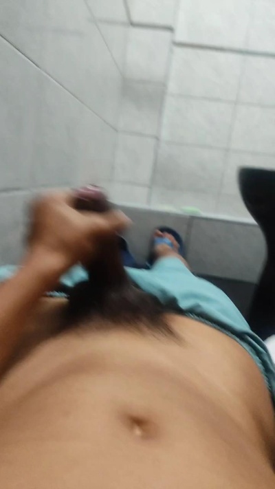 tucachero13 live cam on Cam4