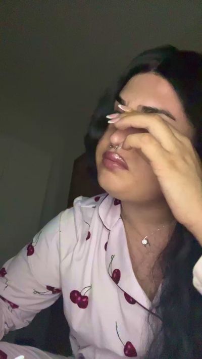 tugatitajuguet5 live cam on Cam4