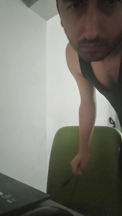 tugay676767 live cam on Cam4