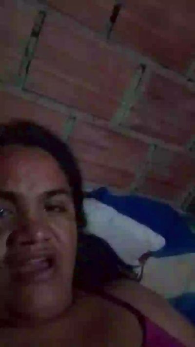 tumamasota1 live cam on Cam4