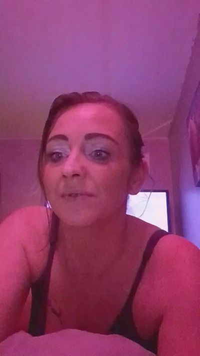 tupatea_hot live cam on Cam4