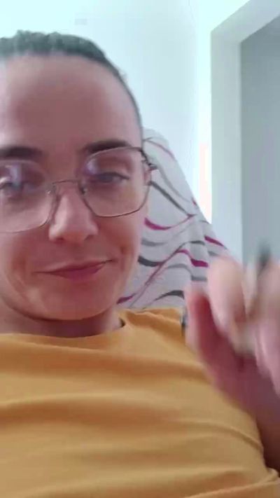 tusmorbosos3 live cam on Cam4
