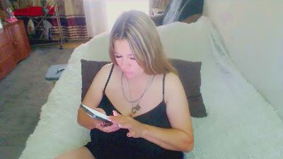 tvikssweetco live cam on Cam4