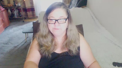 tvikssweetco live cam on Cam4