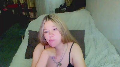 tvikssweetco live cam on Cam4