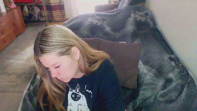 tvikssweetco live cam on Cam4