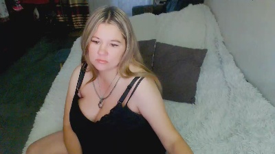 tvikssweetco live cam on Cam4