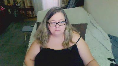 tvikssweetco live cam on Cam4