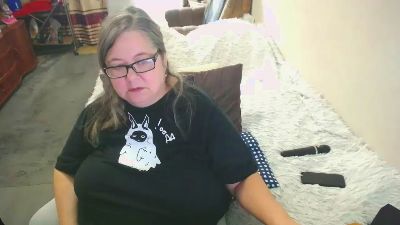 tvikssweetco live cam on Cam4