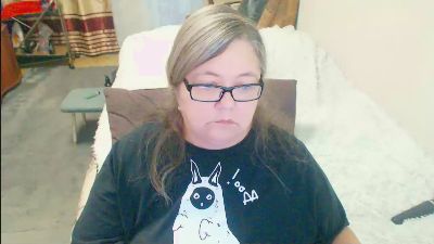 tvikssweetco live cam on Cam4