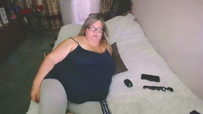 tvikssweetco live cam on Cam4