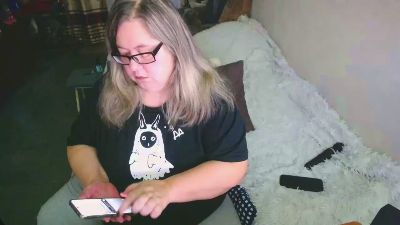 tvikssweetco live cam on Cam4