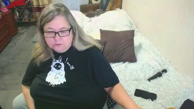 tvikssweetco live cam on Cam4