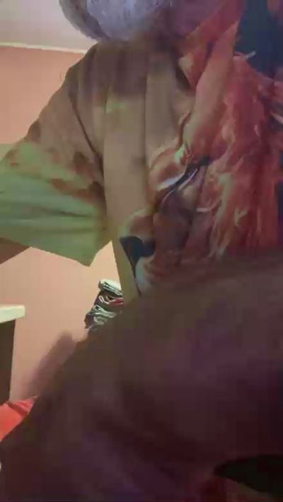 twin57 live cam on Cam4