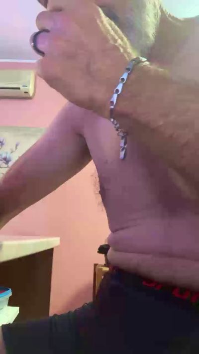 twin57 live cam on Cam4