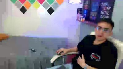 twinkboy_230 live cam on Cam4