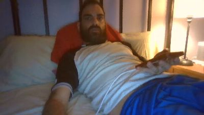 txatin22 live cam on Cam4