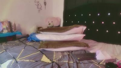 tyler_cat live cam on Cam4