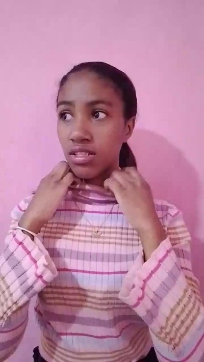 tynah77 Live Cam on Cam4