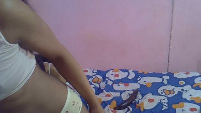 tynah77 live cam on Cam4