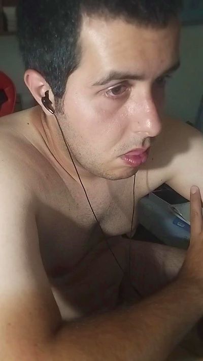 uaieo4fun live cam on Cam4