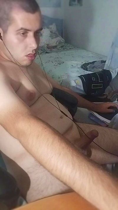 uaieo4fun live cam on Cam4