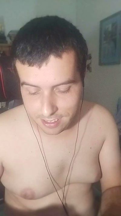 uaieo4fun live cam on Cam4