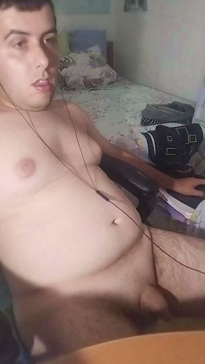 uaieo4fun live cam on Cam4