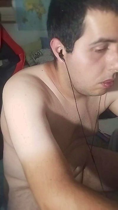 uaieo4fun live cam on Cam4