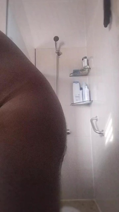 uaieo4fun live cam on Cam4