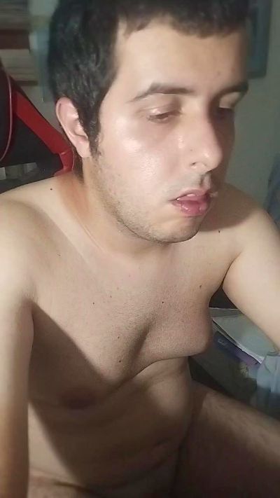 uaieo4fun live cam on Cam4