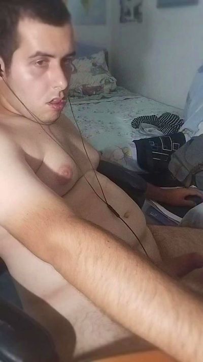 uaieo4fun live cam on Cam4