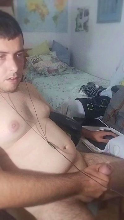 uaieo4fun live cam on Cam4
