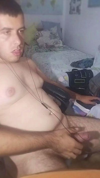 uaieo4fun live cam on Cam4