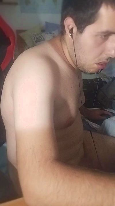 uaieo4fun live cam on Cam4