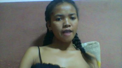 ueschancheuse1 live cam on Cam4