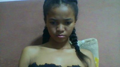 ueschancheuse1 live cam on Cam4